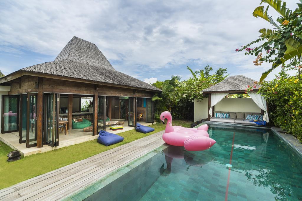 Elegant Villa Casabianca - Tropical Pool & Garden, Near Potato Head Beach Club! Seminyak  Bagian luar foto